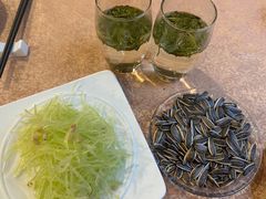 雨前龙井-龙井壹号·茶缘山景宴(龙井村店)