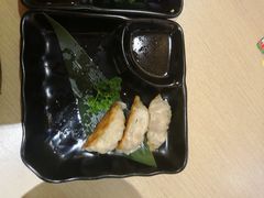 -万岁料理回转寿司(华贸店)