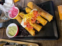 -Famous肥猫墨西哥音乐餐吧(五棵松华熙LIVE店)