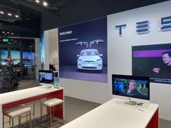 -TESLA 特斯拉(上海太古汇体验店)