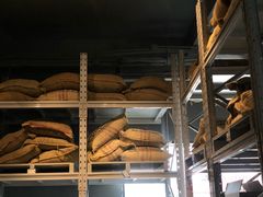 面包甜点陈列柜-来回·咖啡(钟村咖啡豆店)