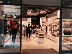 -Longchamp(佛罗伦萨小镇奥特莱斯店)
