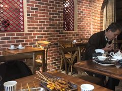 大堂-疆里疆外·和田烤肉·清真