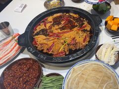 -卤校长老火锅(杨家坪直营店)