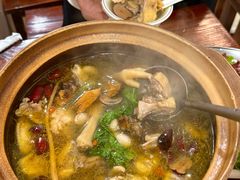 -威邵鸡煲(西华路总店)