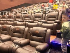 -鸿通城购物中心