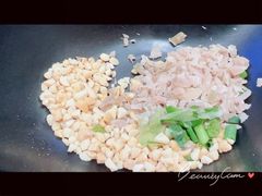 -味之绝美蛙鱼头火锅(松江万达店)