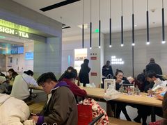 大堂-喜茶(杭州滨江宝龙店)