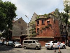 -黎黄陂路街头博物馆