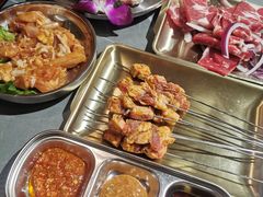 -围炉肉舍•炭烤活鳗•丹东海鲜烤肉(步行街店)