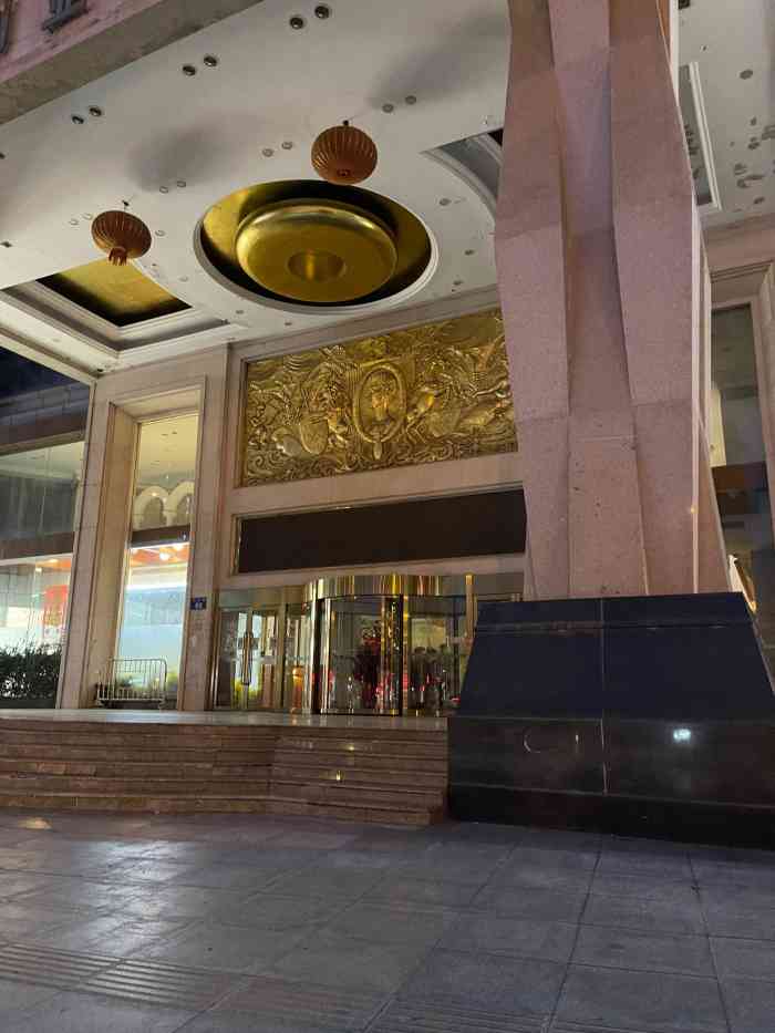天津维多利亚国际大酒店-"位置还可以,装修档次跟五星酒店实在差太远.