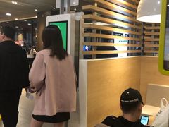 -麦当劳(杭州西湖银泰百货店)