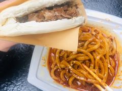 腊牛肉夹馍-清真盛志望麻酱酿皮·非遗老字号