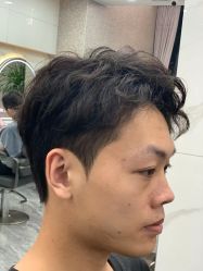 点击看大图 -七分屋LA·烫发·染发·剪发