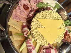 -恩你小木屋·韩式料理(假日广场店)
