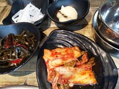 韩国泡菜-哈哈碳都·牛肋条无限自助烤肉(台江万达店)