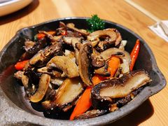 橄榄油香煎蘑菇-TIAGO HOME KITCHEN(王府中环店)