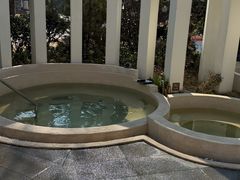 -芭东小镇温泉