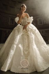 点击看大图 -Renee芮亦婚纱