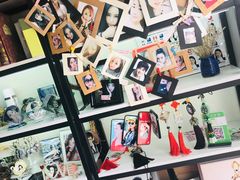 -红裙子照相馆(曹安路轻纺市场店)