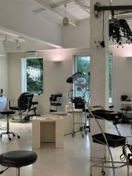 -SALON DE VANHADA