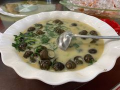 香花菜水煮田螺-桃园庄私房菜