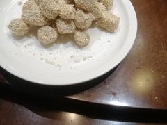 -东口码头·烧鸽子·鱼头泡饼·地方菜(金鹰悦城店)