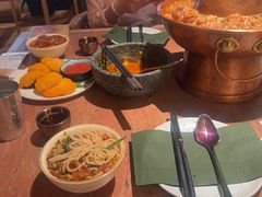 土司铜锅油焖鸡-浩海火燒雲傣家菜(芮欧百货店)