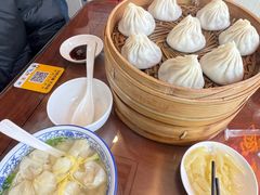 -聚笼鲜美食(凤凰街店)