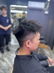-藤野造型•烫染专业店
