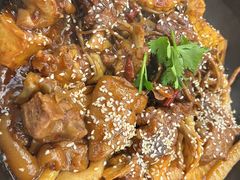 -徐记小怪兽肉蟹煲(中央大街店)