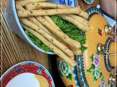 -毛辣果·贵州红酸汤牛肉火锅(西单店)
