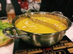 -鲜入围煮花胶鸡海鲜火锅