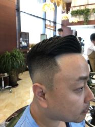 -尼特斯男士发型馆