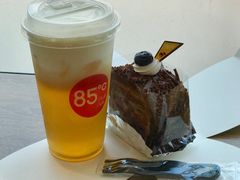 下午茶套餐(巧克力拿破仑.海岩奶绿)-85度C(大连店)