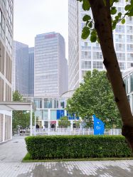 -变画·发型STUDIO