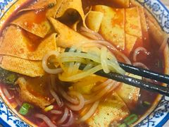 -老字号杨坡红油米线腊汁肉夹馍(东四道巷店)
