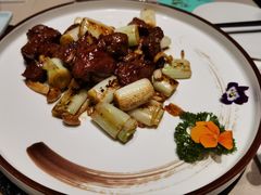 山菌葱爆雪花牛肉-尚一汤·粤菜海鲜(环球港店)
