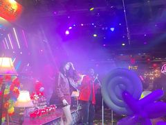 -喜鹊音乐酒馆(西街店)