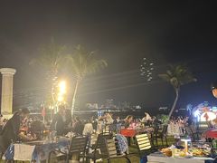 -JW万豪厨房餐厅·滨海草坪烧烤·海鲜·海景(三亚绿发山海天JW万豪酒店)