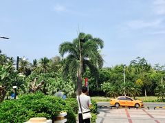 -亚龙湾亚泰商业街