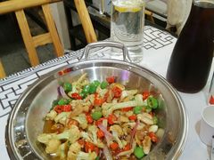 -霄汉牛三鲜湖北砂锅菜(万松园2店)