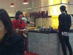 -一鼎牛鲜活牛肉城(晋江海峡国际食品城店)