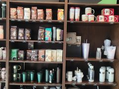 零售区-星巴克臻选(威海威高广场店)