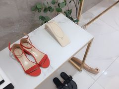 -nana showroom娜娜家服装店