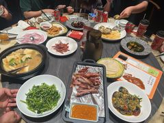 -梁家大院•农家菜(昆山会展中心店)