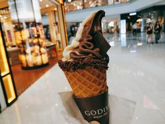 双旋-GODIVA(宁波来福士店)