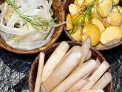 -三出山火锅(南京万象天地店)