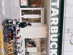 -星巴克臻选(上海淮海百盛购物中心店)
