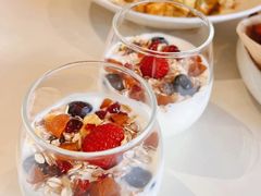 水果谷物酸奶杯-自如ZSPACE四合院艺术餐厅